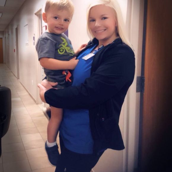 Meet your Posher, Taylor - Picture 1 of 1